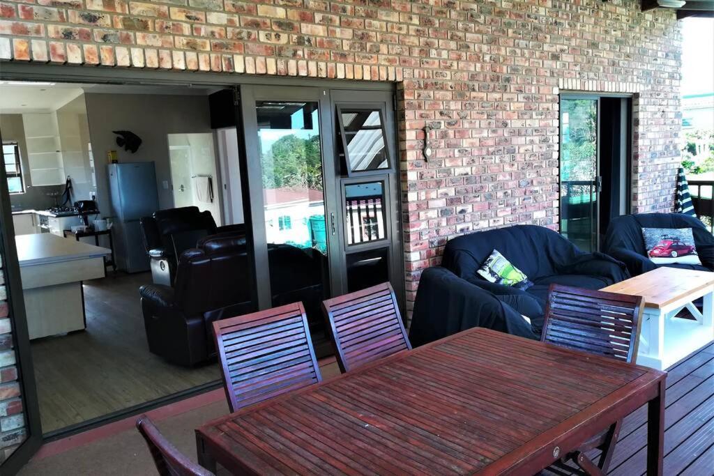 2 Bedroom Guest Suite At A-Frame Glengariff Beach Glen Eden Exterior photo