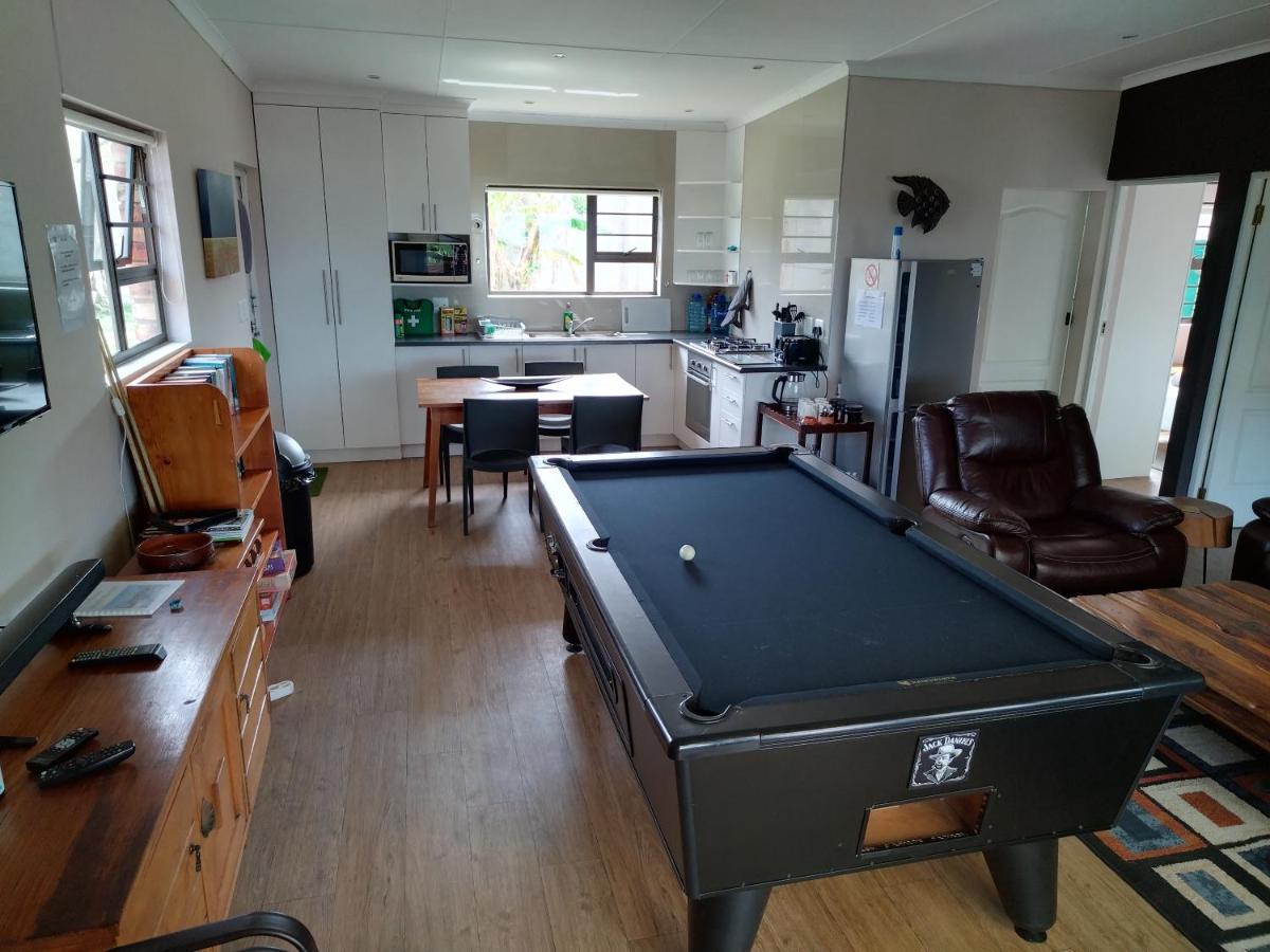 2 Bedroom Guest Suite At A-Frame Glengariff Beach Glen Eden Exterior photo